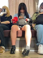 JKs voyeurized on the train [76 images]