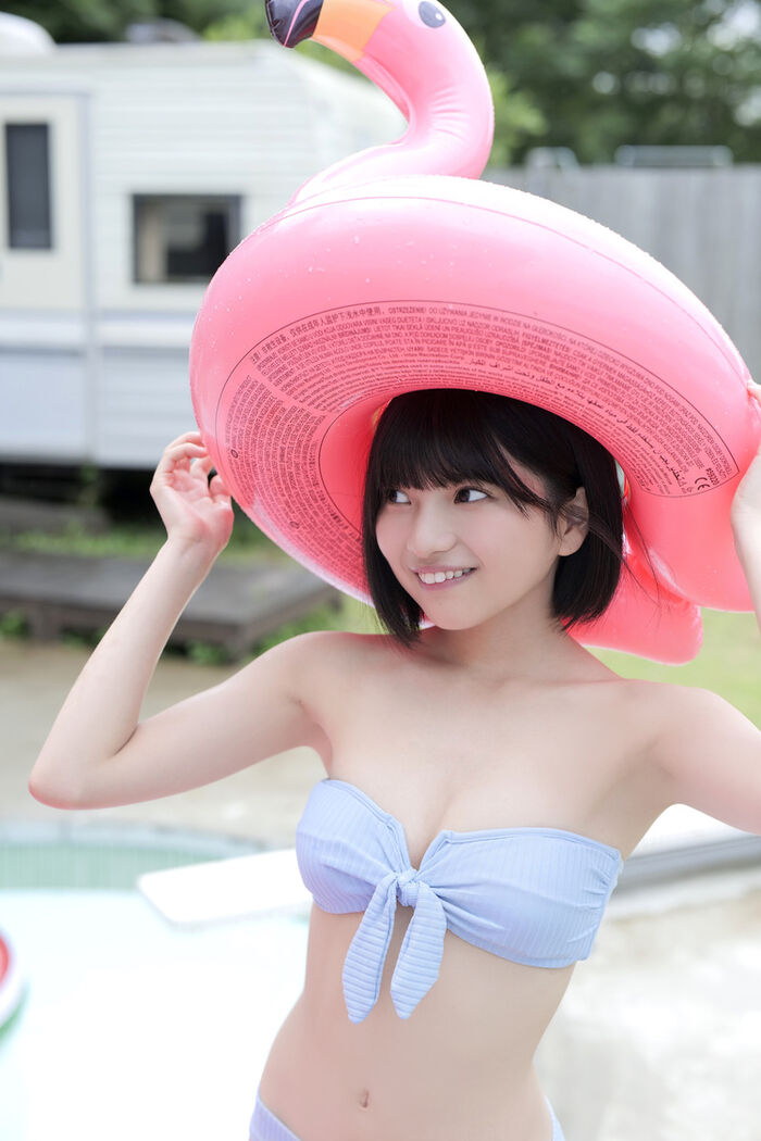 [Image] She is 148cm tall and has big breasts that are dangerous lol Hinano Himeno boldly exposes her round bust in lingerie pictorial!! 12th image