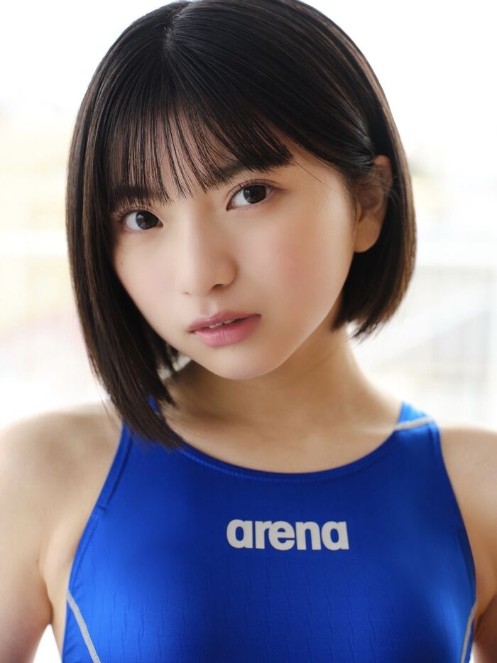 [Image] She is 148cm tall and has big breasts that are dangerous lol Hinano Himeno boldly exposes her round bust in lingerie pictorial!! 24th image