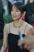 [Image] Riho Yoshioka with her décolleté fully open is beautiful...