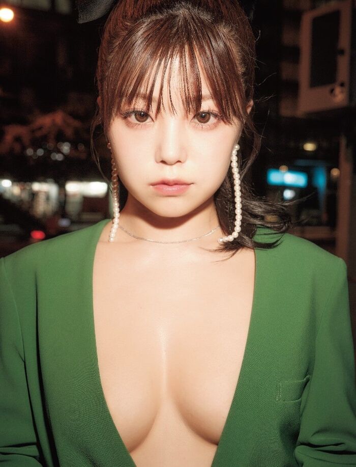 [Image] The former popular No. 1 dancer of the H cup, boldly exposing her lower breasts in a bikini wwwwww Sakura Momo, the off-shot of the swimsuit pictorial is extremely destructive!! 10th image