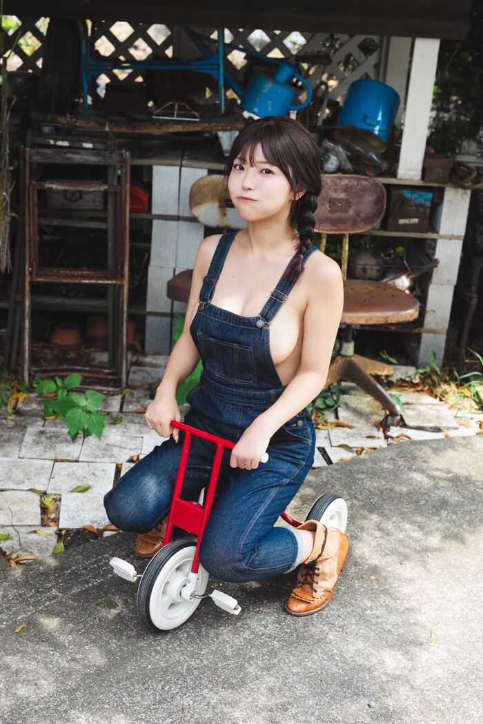[Image] The former popular No. 1 dancer of the H cup, boldly exposing her lower breasts in a bikini wwwwww Sakura Momo, the off-shot of the swimsuit pictorial is extremely destructive!! 6th image