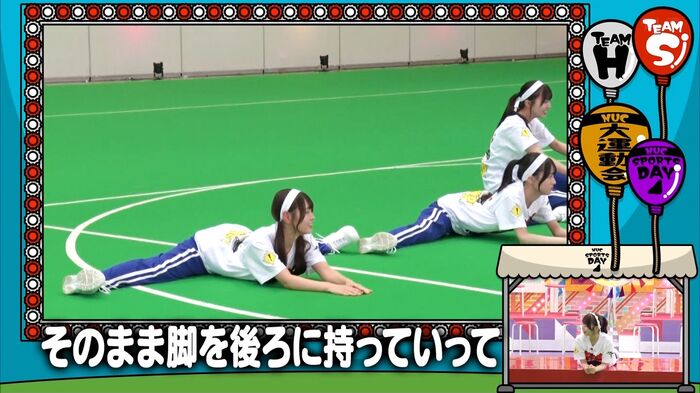 Nogizaka's crotch is fully open and the legs are too erotic. 3th image