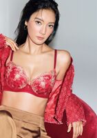 [Image] Nanao (37)'s new lingerie, a new visual wearing a bra that is too sexy wwww Trim's bra has been released!!