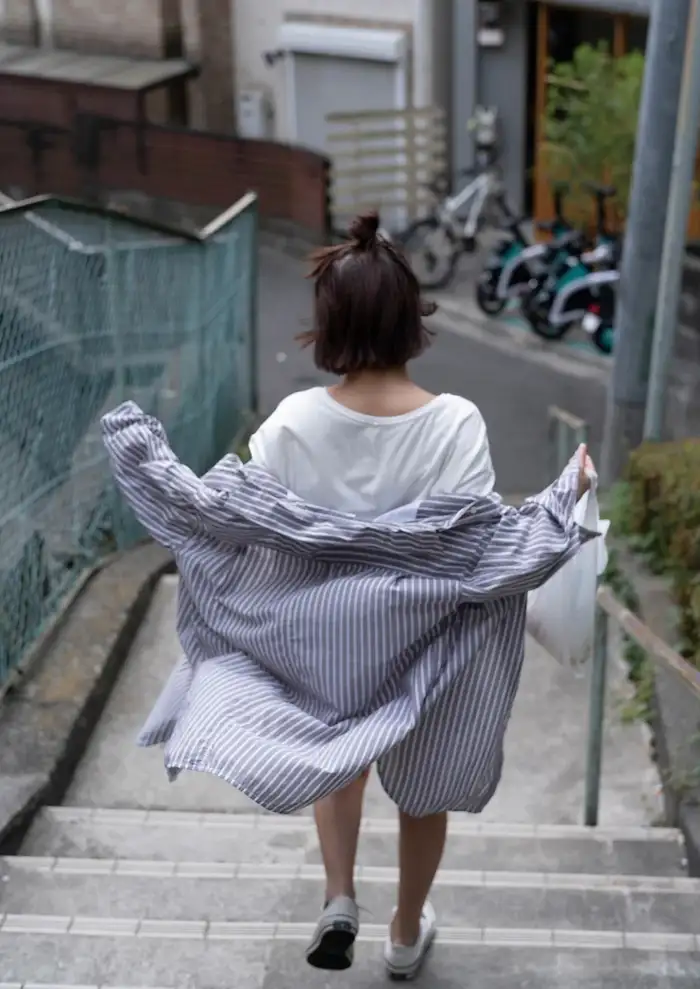 [Ruka Kitano 5] A gravure image that generously shows off a beautiful body with a bold cut that is not a single thread (5) 4th image