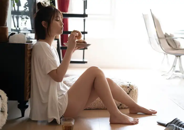 [Ruka Kitano 5] A gravure image that generously shows off a beautiful body with a bold cut that is not a single thread (5) 9th image