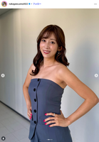 [Image] Former NHK Anna Nakagawa Anna is a hot topic that the costume recorded on TV is too sexy wwww The chest is full of décolleté with the tube top with the full opening of the tube!!