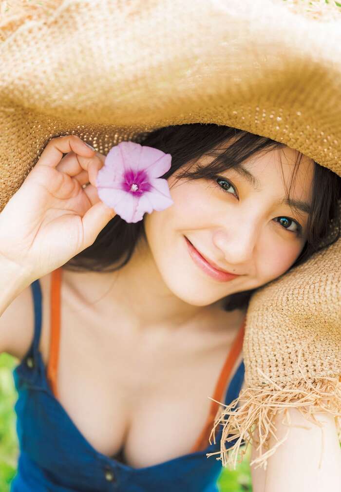 [Image] Talented actress goes braless on FRIDAY and boldly exposes her breasts wwwwww Riho Takada, sexy cut from the latest photo book!! 26th image