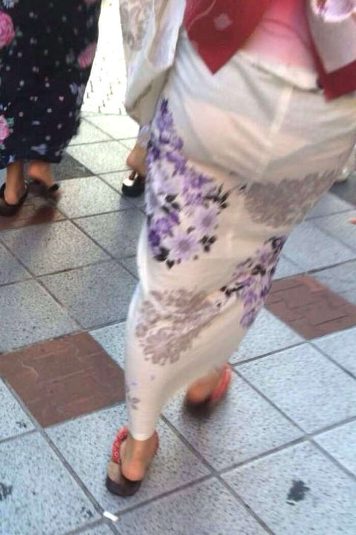 Erotic image looking at the yukata buttocks 8th image