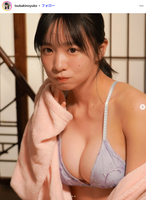 [Image] Active weather forecaster boldly exposes her big breasts in a bikini wwwwww Yuko Tsubakino, the naughty swimsuit pictorial is very popular!!