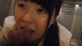 It became a big problem by exposing her face... Amateur image on fire