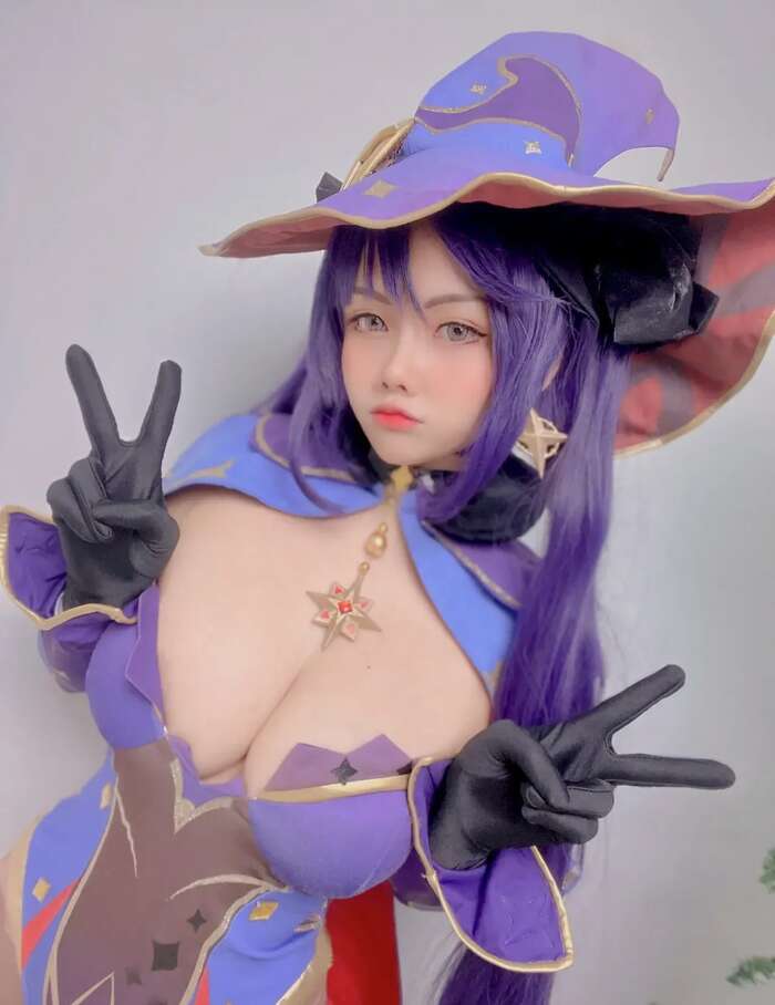 Image for masturbation of a cosplayer who takes off radically Vol.168 5th image