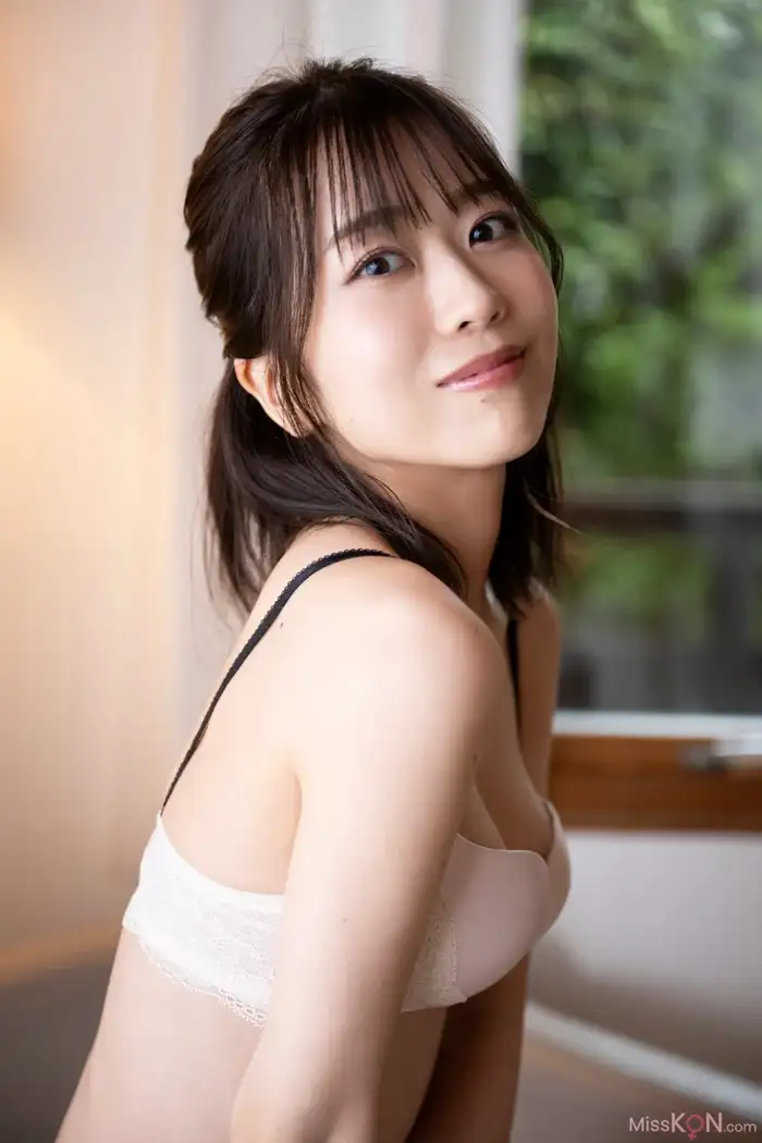 Ayana Shinozaki (篠崎彩奈): [MySPA!] 濡れ肌をあたためて【推し撮-前編】 (29 photos) 16th image
