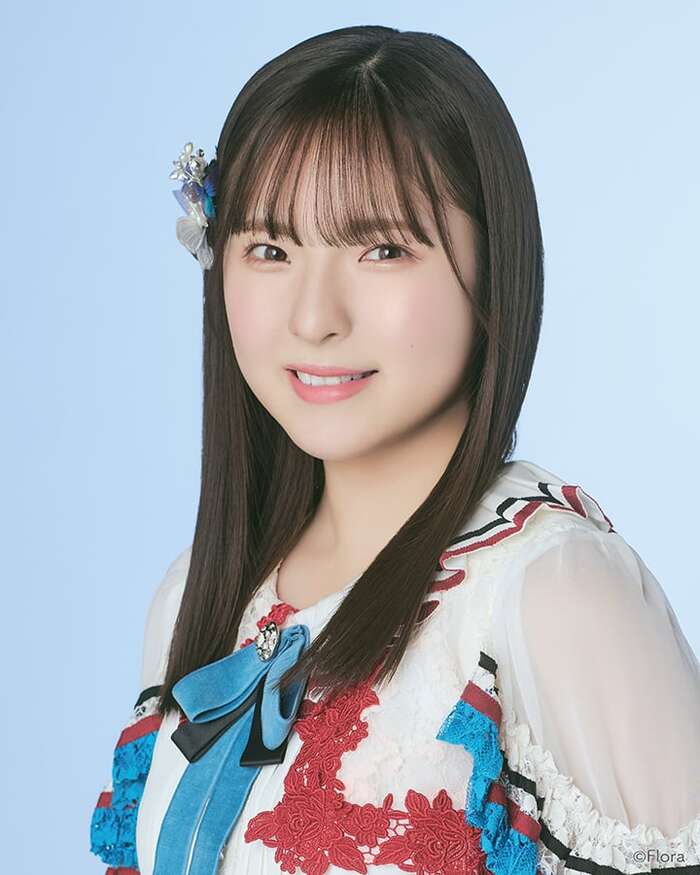 [Image] NGT48's center, showing a new frontier with T-back underwear wwwww Nanami Otsuka, the cover and first lingerie cut from the 1st photo book have been released!! 2th image
