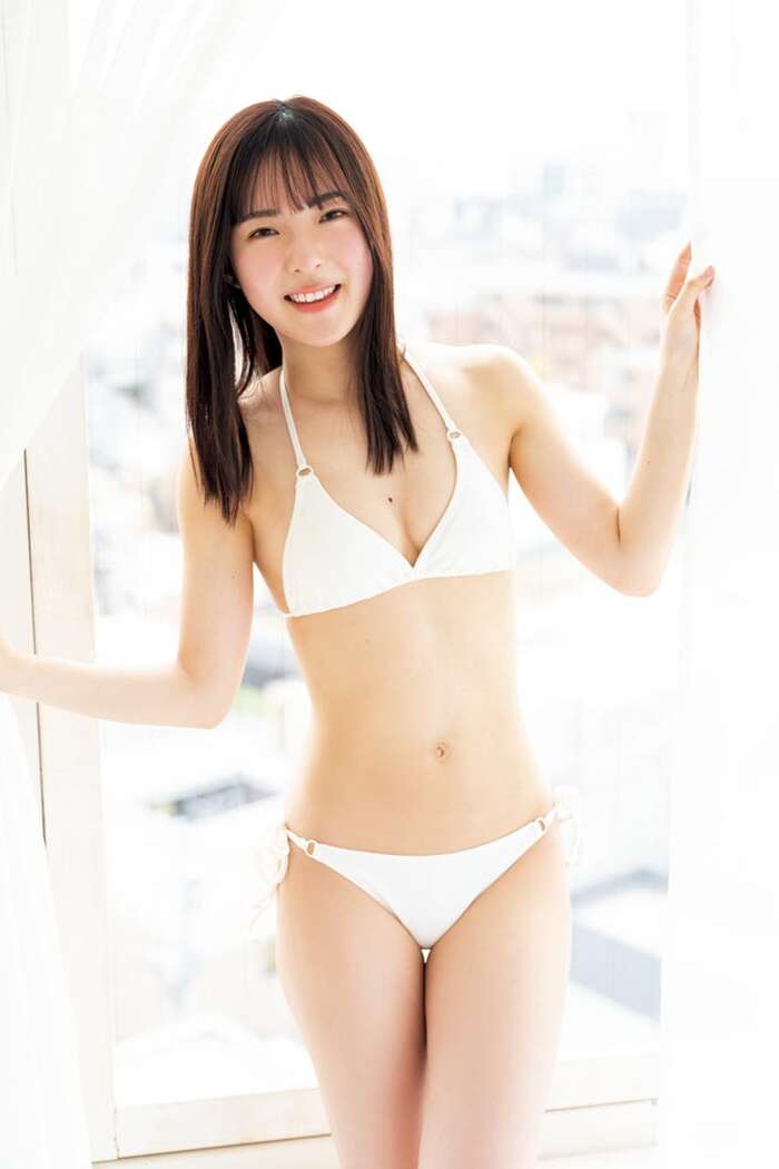 [Image] NGT48's center, showing a new frontier with T-back underwear wwwww Nanami Otsuka, the cover and first lingerie cut from the 1st photo book have been released!! 23th image