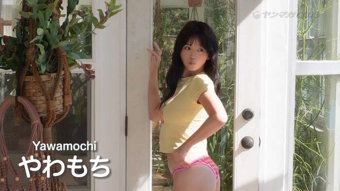 [Image] I-cup popular TikToker, invincible BODY Sacretsu in swimsuit pictorial! ! Yawamochi 'Yanmaga' greatly liberates your chewy skin!! 10th image