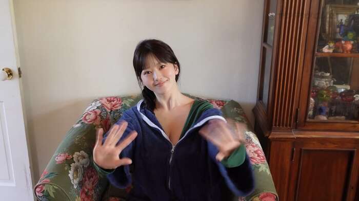 [Image] I-cup popular TikToker, invincible BODY Sacretsu in swimsuit pictorial! ! Yawamochi 'Yanmaga' greatly liberates your chewy skin!! 20th image