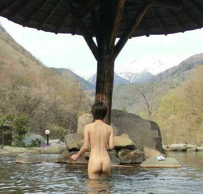 Open-air bath voyeur erotic image! I want 🥰 to look at the beautiful breasts and nipples ♡ of a naked woman all the time 17th image