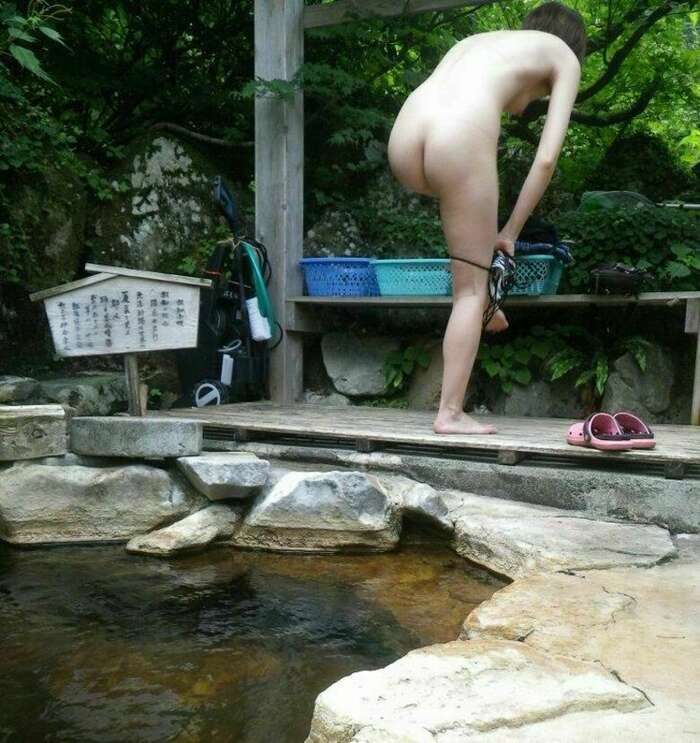 Open-air bath voyeur erotic image! I want 🥰 to look at the beautiful breasts and nipples ♡ of a naked woman all the time 23th image