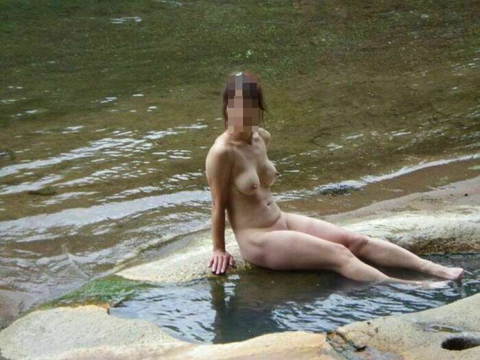 Open-air bath voyeur erotic image! I want 🥰 to look at the beautiful breasts and nipples ♡ of a naked woman all the time 31th image