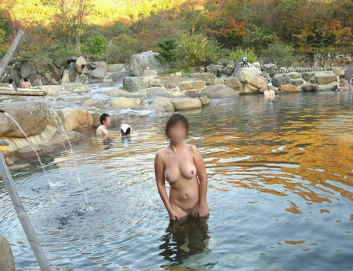 Open-air bath voyeur erotic image! I want 🥰 to look at the beautiful breasts and nipples ♡ of a naked woman all the time 41th image