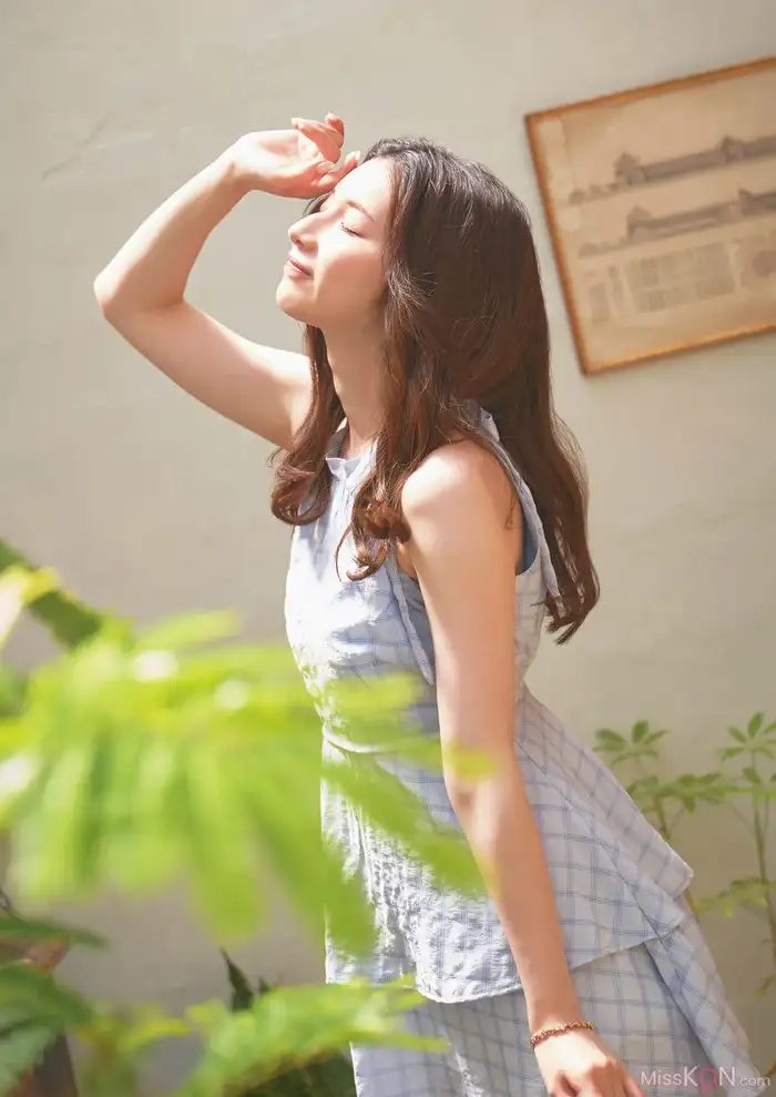 Honoka Kuroki (黒木ほの香): 2nd写真集 Move on (87 photos) 2th image