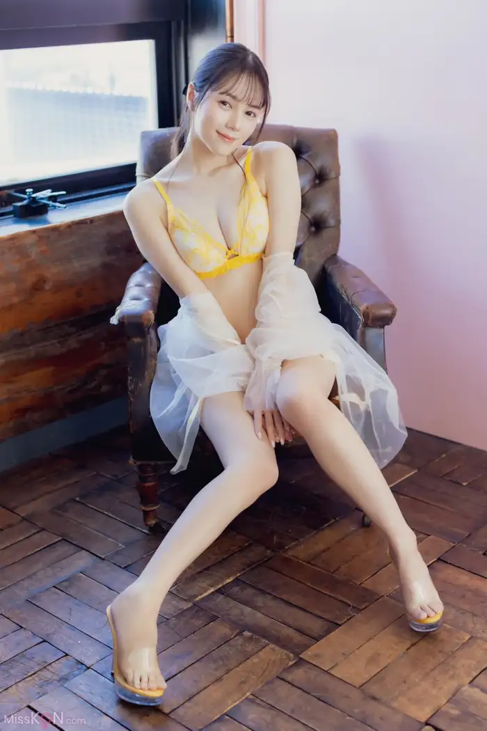 Suzumori Remu (涼森れむ): FRIDAYデジタル写真集 White Sun (68 photos) 2th image