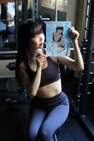 Momoko Umeda, an Asian beauty who loves gravure and portrait shooting, is showing off her most extreme appearance in the past lol