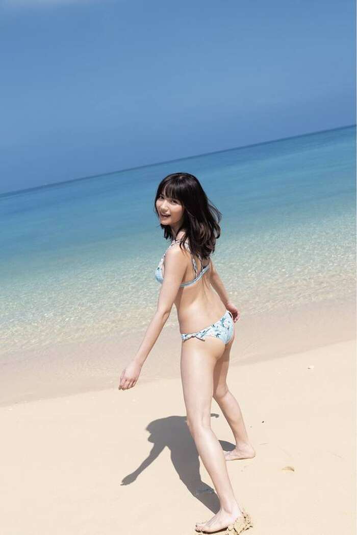 【画像】最初で最後の金髪！！桃月なしこ、血管おっぱいグラビアがエッチすぎるwwwwwwランジェリー姿のオフショットにファン大興奮！！！ 18th image
