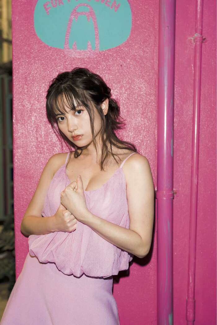【画像】最初で最後の金髪！！桃月なしこ、血管おっぱいグラビアがエッチすぎるwwwwwwランジェリー姿のオフショットにファン大興奮！！！ 19th image