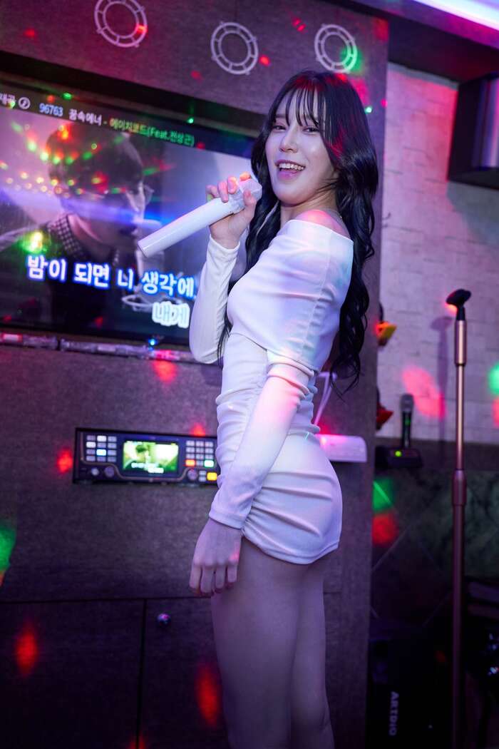 JUHEE - A Night Out With (62P) 17th image