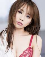 Kanae Iso, gravure swimsuit images 32