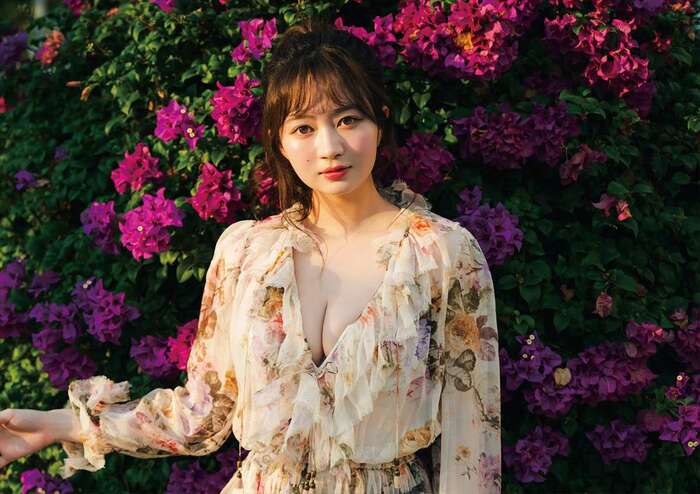 Ego Yuna is a 21th image