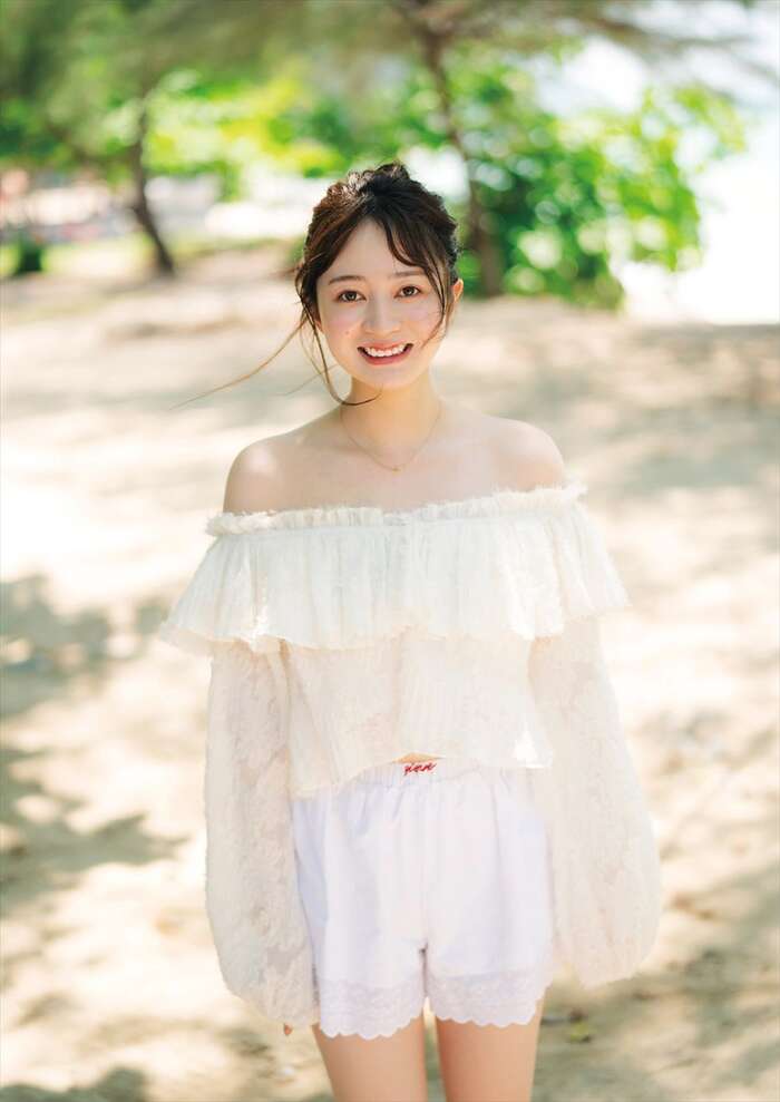 Ego Yuna is a 3th image