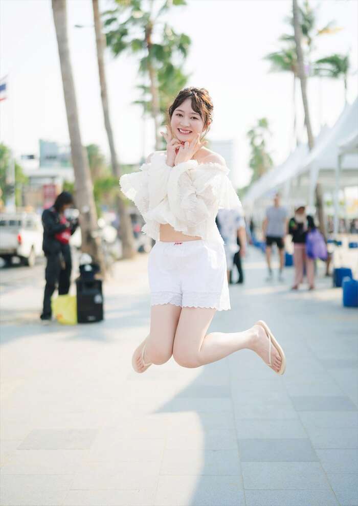 Ego Yuna is a 38th image