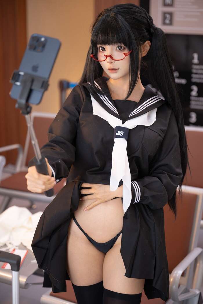 The amount of sperm when dressed in an erotic arranged sailor suit is abnormal! Uniform Cosplay Image Vol.3 55th image