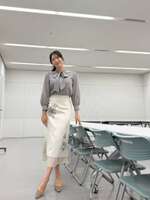 Abepura weather forecaster Kaon Hogawa (40) comes to appease the huge horizontal breasts with weather commentary www