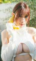 [Image] Natural H-cup quarter beauty, first swimsuit pictorial ban lifted wwwww Large newcomer Sarina releases her manga-like slender body with the photo book "Miracle Quartet Body"!!