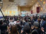 "I don't think it's a pachinko parlor" The store was in a commotion with a crowd! Talent Nozomi Amaba's shocking photo says, "It's too much to come to the store."