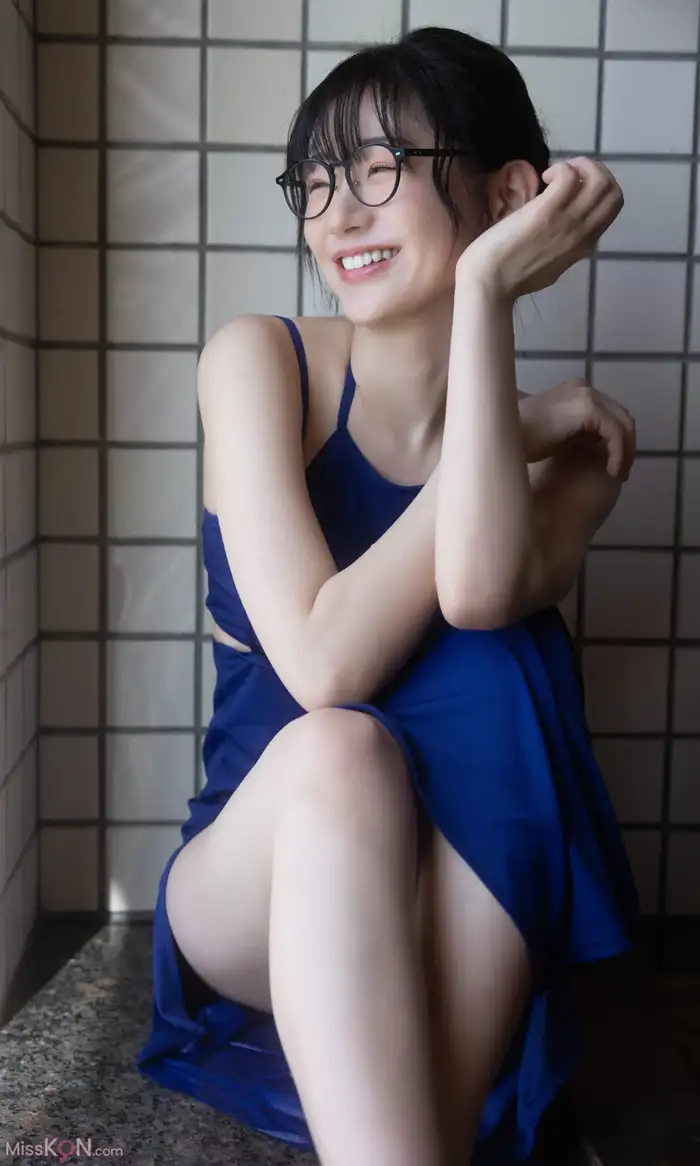 Kasumi Hasegawa (長谷川かすみ) & Yui Ito (伊藤優衣) & Yuki Mizuhara (水原ゆき):【デジタル限定】『俺達のあざす。』写真集「会社の同僚3人と社員研修で温泉旅館に来た結果」 (週プレ PHOTO BOOK) (82 photos) 25th image