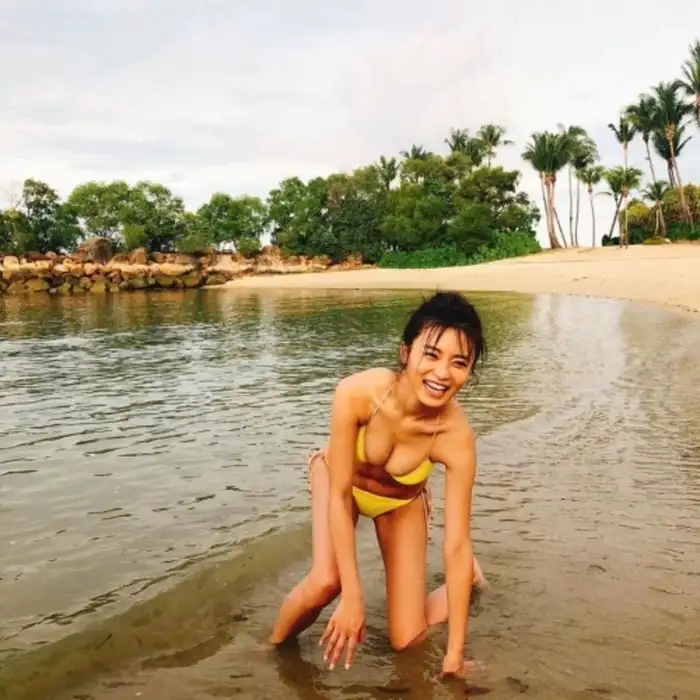 Let's check if Ruriko Kojima is 'too thin' in a swimsuit! ! 15th image