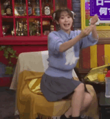 [Image] Popular voice actress Yu Serizawa shows Pepe lotion and black panties in both hands during a nightout with voice actors!