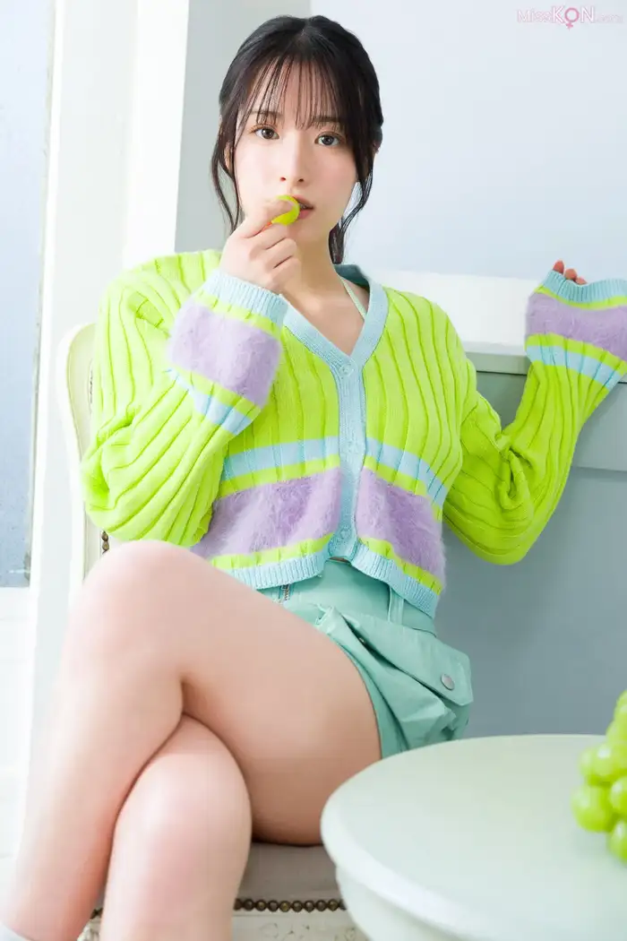 Kurea Hazuki: [Expanded Edition, All 50 Pages] Miss Maga's Asoviva! Fruit ＆ fresh！ Yanmaga Digital Photo Book (54 photos) 23th image