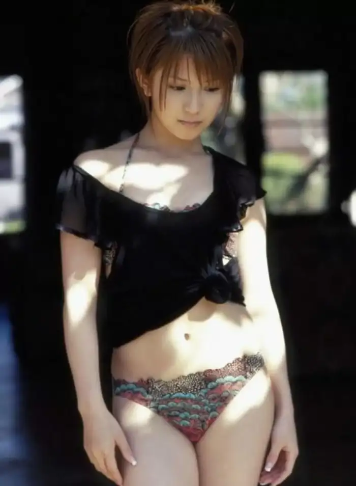 Mari Yaguchi Erotic Images: 99 Photos - The 3rd Generation Morning Musume. Collected Leader's Flat-Chested Swimsuit Gravure 53th image