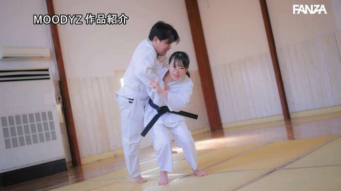 Ruruna Akamaru: Judo College Girl AV Debut 17th image
