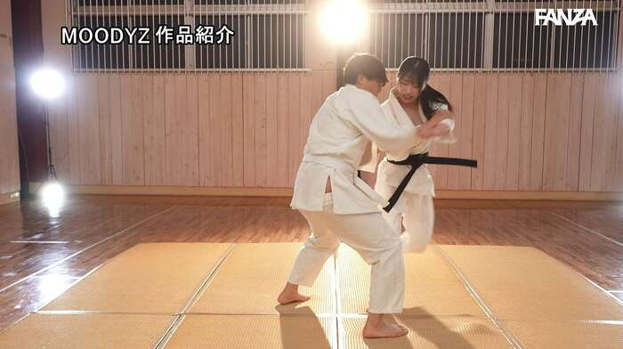 Ruruna Akamaru: Judo College Girl AV Debut 43th image