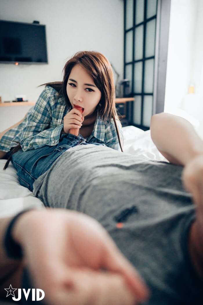 Lele - Camera That Lets You Swap Bodies Between Men and Women, Both Standard and Hidden Versions Uncensored and Uncovered Part 02 (69P) 5th image