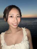 In the feature-length short film 'Hero,' Rena Matsumoto (21) encourages bullied boys with her 'breast power' lol