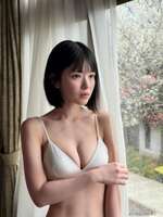 66 Erotic Images of Kaho Kuroda: Collected Busty Swimsuit Gravures of Idol Group 'Teratera' Members