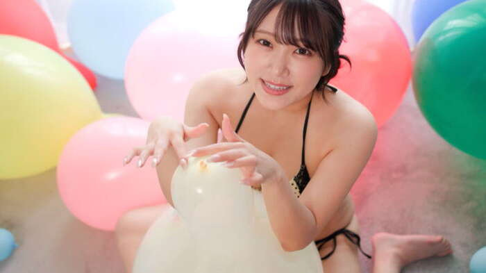 Hana Himesaki, the stunning I-cup beauty who went on a date with Egashira at 2:50, rides a treadmill shirtless and shakes her breasts nonstop lol 21th image